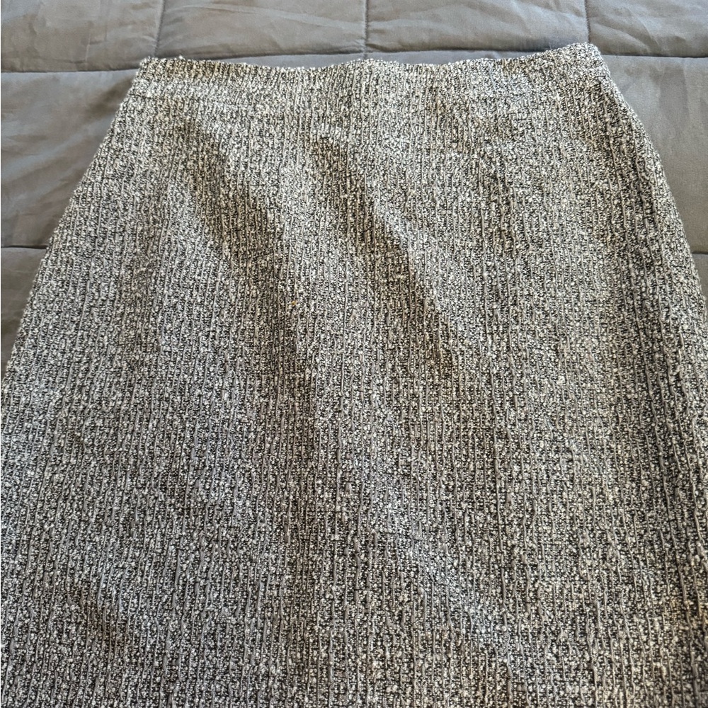 Skirt pencil